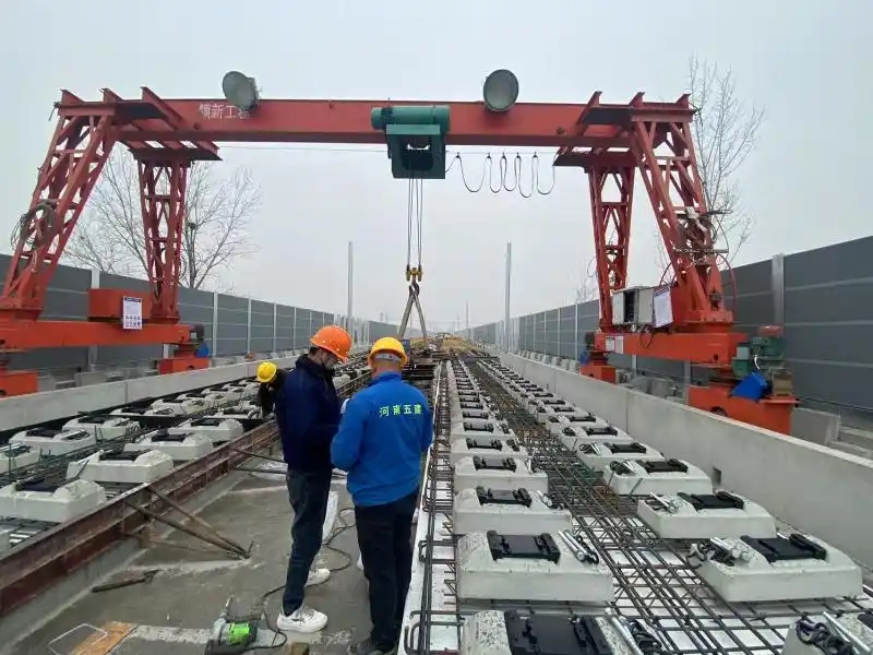 山東魯起重工機(jī)械有限公司：助力軌道建設(shè)，展現(xiàn)專(zhuān)業(yè)實(shí)力